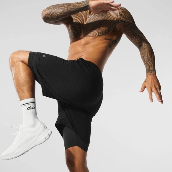 ALO Yoga Other - ALO Yoga Men's Black unity shorts